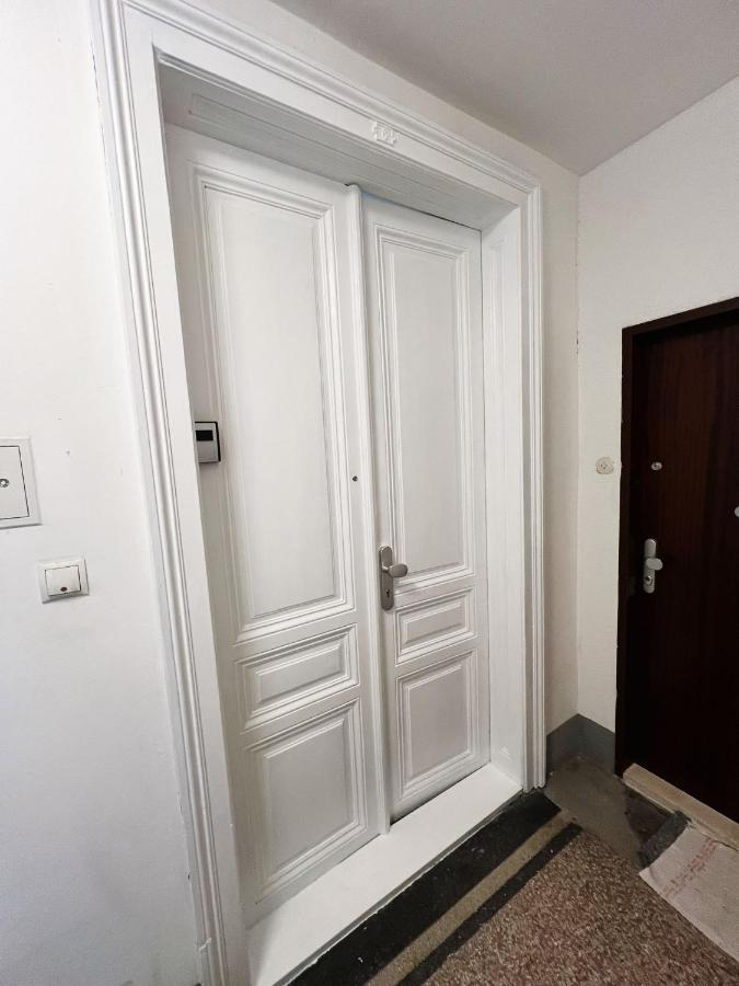 Wl Apartments #10R Wina Bagian luar foto